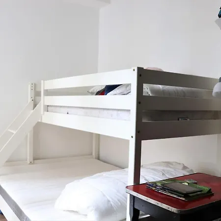 Superb Close To Sacre-coeur Apartment Paris