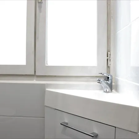 Superb Close To Sacre-coeur Apartment Paris